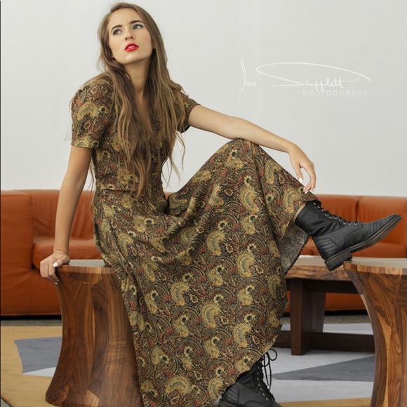 Hi I’m your Posher, Promise! Check out my closet! Many NEW items & low prices!! - Picture 6 of 8